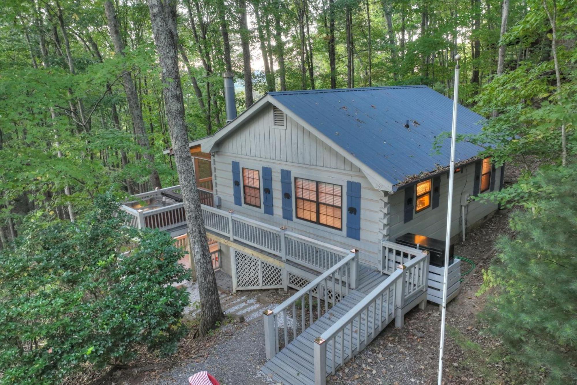 Hygge Haus Rustic Charm Cozy Beds And A Serene Location เอลลิเจย์ ภายนอก รูปภาพ